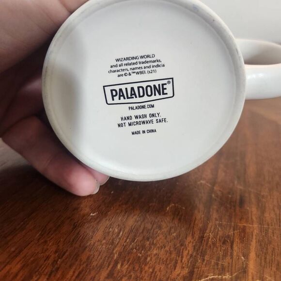 Dobby "One can never have enough socks" mug - Picture 4 of 4